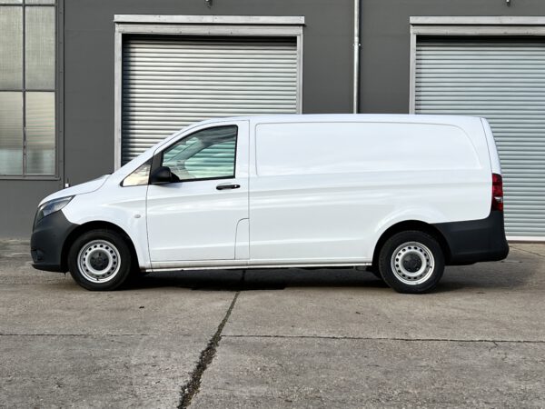 Kleintransporter - Mercedes Vito (langer Radstend) – Bild 8